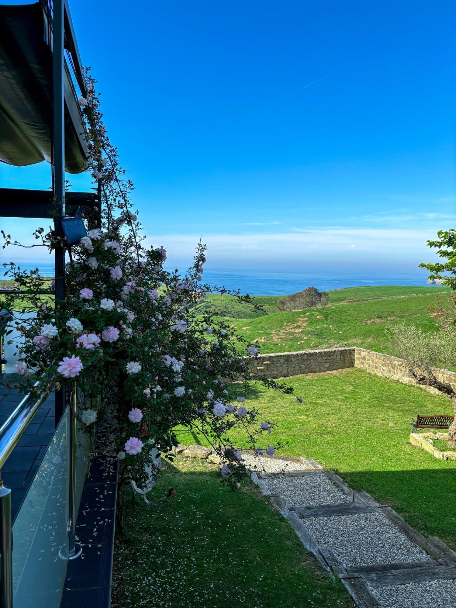 Villa Suances Tagle Esterno foto